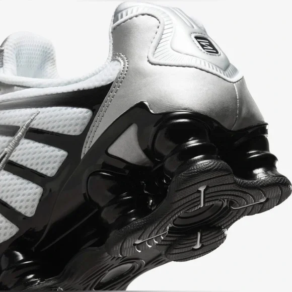 Nike Shox TL 'Metallic Silver Black' NBY Shoe HQ4049-001 Women Size 7.5 NEW - Picture 4 of 8